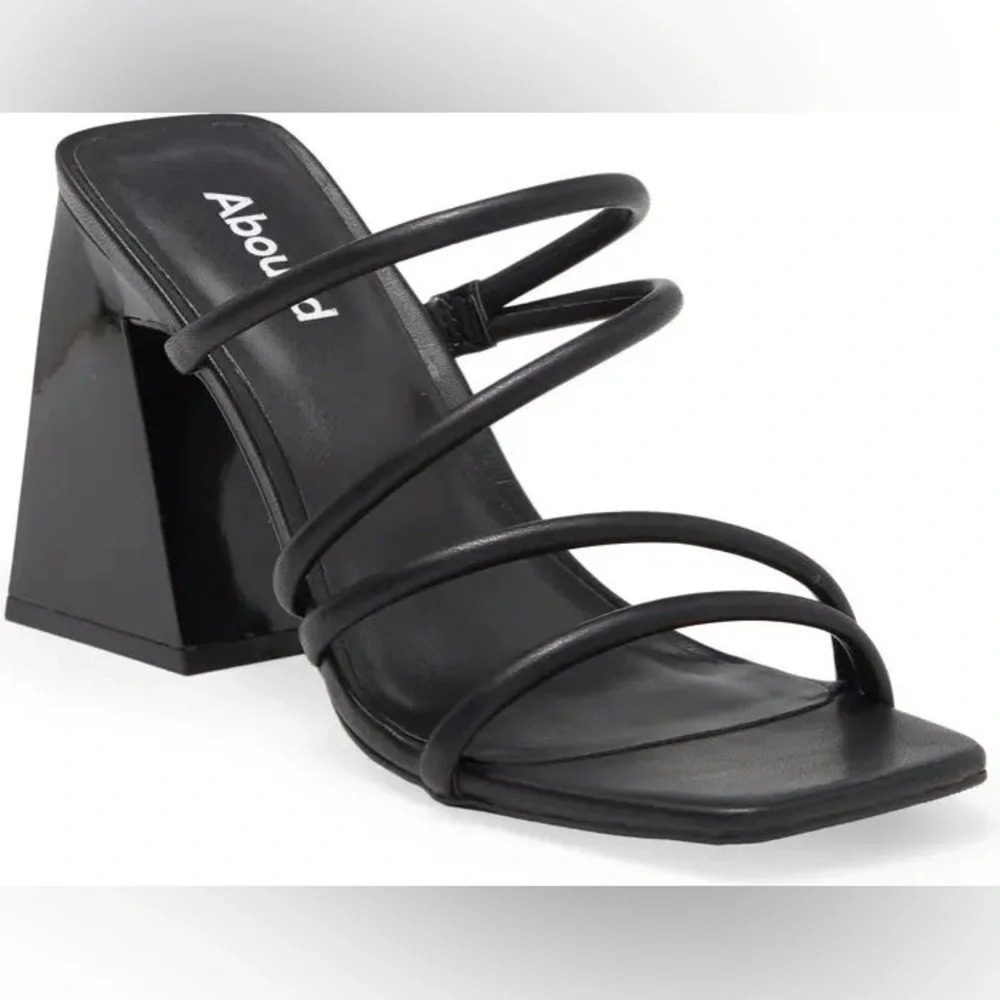 Abound Austyn Strappy Sandal ink black Size: 7.5
